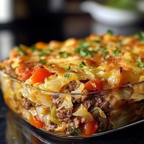 Cabbage Beef Casserole, Savory Cabbage, Beef Bake, Cabbage Beef, Small Cabbage, Recipes Savory, Jamie Oliver Recipes, Mince Recipes, Beef Casserole