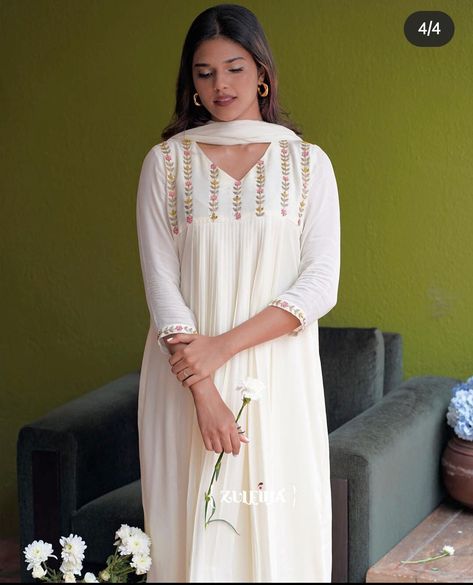 Off White Colour Combination, Latest Kurti Design, Mint Midi Dress, Off White Colour, Latest Kurti, Simple Kurti Designs, Kurti Design, Colour Combination, White Colour