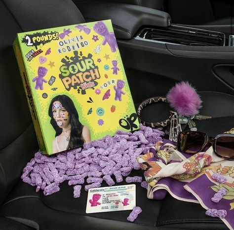 Olivia Rodrigo Starbucks Drink, Olivia Rodrigo Stuff, Olivia Rodriguez, Olivia Lyrics, Olivia Rodrigo Sour, Olivia + Core + Aesthetic, Sour Patch Kids, Sour Patch, Mexican Girl