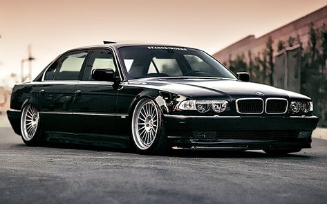 Bmw 730d, Bmw 740, Bmw Vintage, Serie Bmw, Tokyo Drift, Bmw Classic Cars, Bmw 525i, Bmw E38, Aesthetic Cool