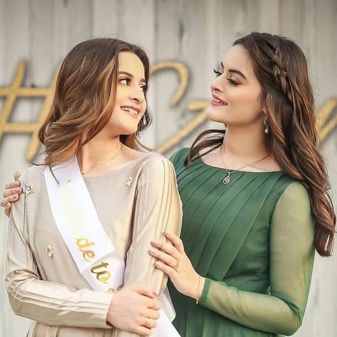 Pakistani Celebrities Wedding, Sisters Photography Poses, Celebrities Wedding, Minal Khan, Bridesmaid Photoshoot, Sisters Photoshoot Poses, Sister Photography, Sister Poses, Bff Poses