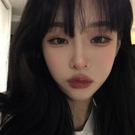 Doujin Makeup, Acubi Makeup, Doujin Makeup Trend, Oval Face Makeup, Dark Makeup Looks, Ulzzang Makeup, Face Makeup Tips, Cute Makeup Looks, Asian Eye Makeup