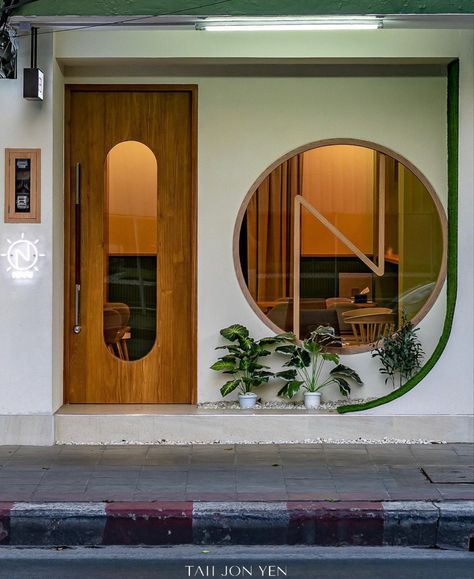 Cafe Door Design Entrance, Japandi Exterior House, Clasic Houses, Massage Room Design, Japandi House, Coffee Shop Concept, Yoga Studio Design, House Redesign, Spa Interior