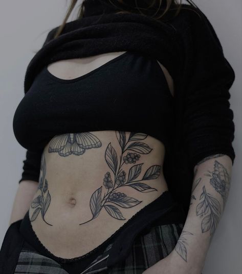 Lower Abdominal Tattoos For Women, Plus Size Stomach Tattoo, Low Stomach Tattoo, Symmetrical Stomach Tattoo, Lower Belly Tattoo, Side Stomach Tattoos, Goth Tattoos, Upper Thigh Tattoos, Stomach Tattoo