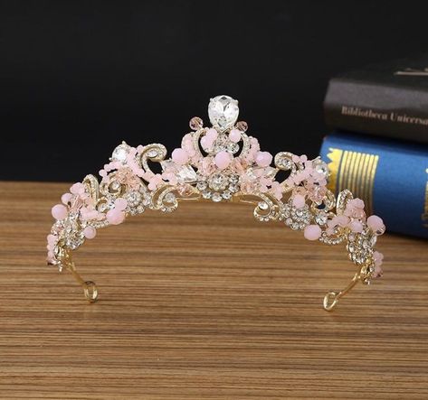 Pink Quince Crown, Crowns For Quinceanera, Sweet 16 Crowns, Quince Crown, Quince Hair, Baby Pink Wedding, Cosplay Crown, Quinceanera Pink, Quinceanera Tiaras