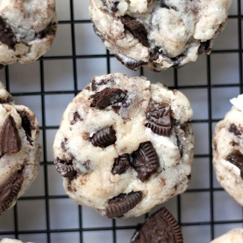 5-Ingredient Oreo Cheesecake Cookies - Baker by Nature Easy Oreo Cheesecake, Oreo Cheesecake Cookies, Oreo Cookie Recipes, Baker By Nature, Oreo Cream, Thumbprint Cookies Recipe, Valentine Desserts, Cheesecake Cookies, Oreo Cheesecake