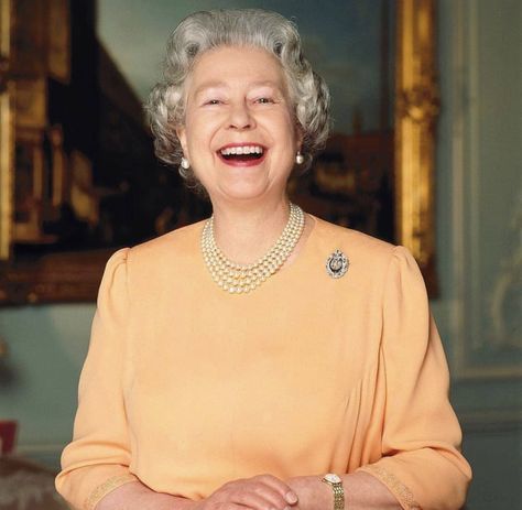 QE II God Save The Queen, Rainha Elizabeth Ii, Queen E, Hm The Queen, Royal Family England, Celebrity Photographers, British Royal Families, Elisabeth Ii, Royal Queen