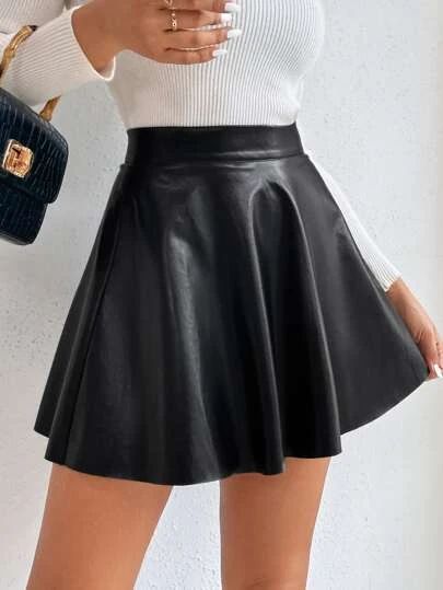 WishList | SHEIN Short Black Skirt Outfit Summer Casual, Short Flare Skirt Outfit, Black Flare Skirt Outfit, Flare Skirt Outfit, Short Flare Skirt, Mini Flare Skirt, Leather Flare Skirt, Mini Leather Skirt, Black Flare Skirt