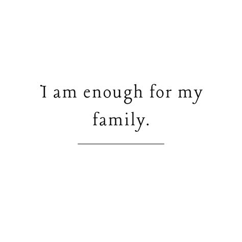 I love my life as a mother, and my family loves me. Mother Vision Board Ideas, Vision Board Mom Life Aesthetic, Happy Family Quotes Aesthetic, Vision Board Photos Happy Family, Mum And Daughter Aesthetic, Mommy Affirmations, I Love My Family Quotes, Family Aesthetic Wallpaper, Spell For Wealth