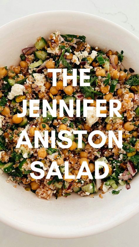 ihartnutrition on Instagram: The Jennifer Aniston Salad 🥗 Discovered this on TikTok and kudos to @erinaschow for being the original creator 👏🏻 Apparently… Tiktok Salad Recipes, Jennifer Aniston Salad, Aniston Salad, Jennifer Aniston Friends, Bulgar Wheat, Salad Recipes Lunch, Clean Eating Guide, Vegetarian Recipes Dinner Healthy, Lunch Salad