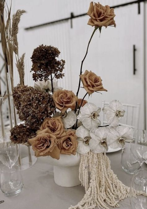 White And Terracotta Wedding Flowers, Wedding Flower Stands Ceremony, Brown Wedding Florals, Brown Event Decor, Muted Wedding Colors, Brown Flower Arrangements, Earth Tone Wedding Flowers, Brown Floral Arrangements, White And Brown Wedding