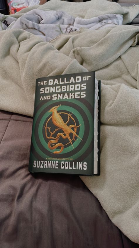 Balled Of Song Birds And Snakes Book Cover, Bookworm Aesthetic, Ballad Of Songbirds And Snakes, Songbirds And Snakes, Suzanne Collins, Book Recs, Anime Room, Top Books To Read, Books Aesthetic