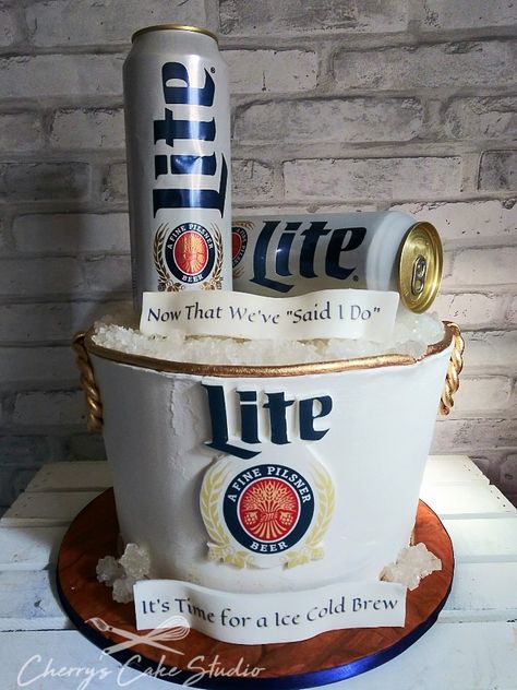 Miller Lite Ice Bucket Grooms cake Miller Lite Cake Ideas, Whiskey Grooms Cake, Miller Lite Grooms Cake, Miller Lite Birthday Party, Miller Light Cake, Miller Lite Birthday Cake, Miller Lite Beer Cake, Groomsmen Cake Ideas, Miller Lite Party