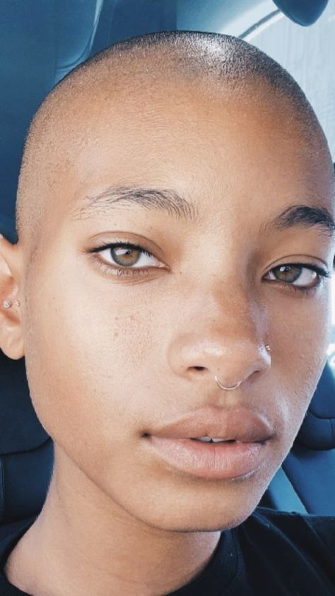 Hair Stages, Bald Head Women, Buzz Cut Hairstyles, Shaved Head Women, Beautiful Freckles, Shave My Head, Willow Smith, Bald Heads, Shaved Head