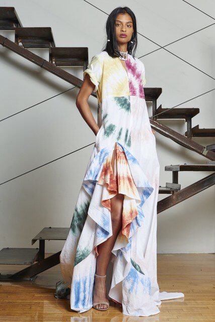 Rosie Assoulin | Resort 2016 Collection | Vogue Runway Sukienki Maksi, Resort 2016 Fashion, Tie Dye Fashion, Rosie Assoulin, Dye Dress, Tie Dye Dress, Looks Chic, 2016 Fashion, Looks Style