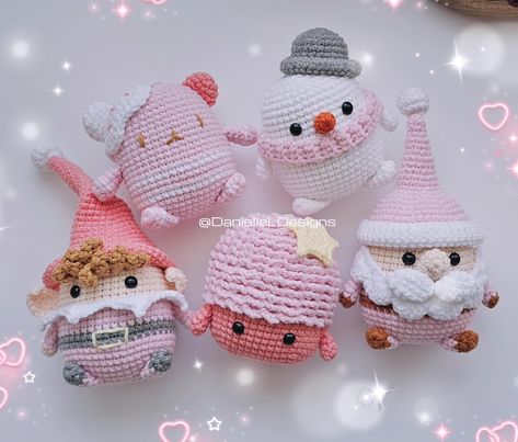 Bear Christmas Tree, Christmas Amigurumi, Crochet Pattern Christmas, Pink Christmas Ornaments, Santa Elf, Bear Christmas, Sewing Stitches, Christmas Crochet Patterns, Winter Crafts