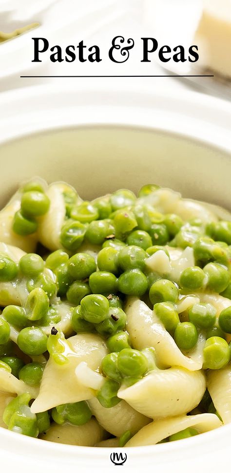 Pasta And Peas, Pasta Peas, Easy Italian Pasta, Italian Pasta Recipe, Pasta With Peas, Quick Pasta, Healthy Weeknight Meals, Italian Pasta Recipes, Best Pasta Recipes