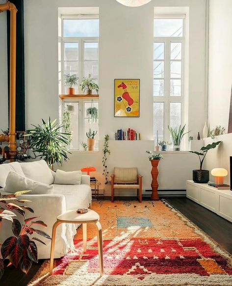 Mid Century Modern With Color, Colorful Apartment, Apartment Decor Inspiration, Dream House Interior, Apartment Inspiration, Living Room Inspo, Dream House Decor, Apartment Interior, Interior Inspo