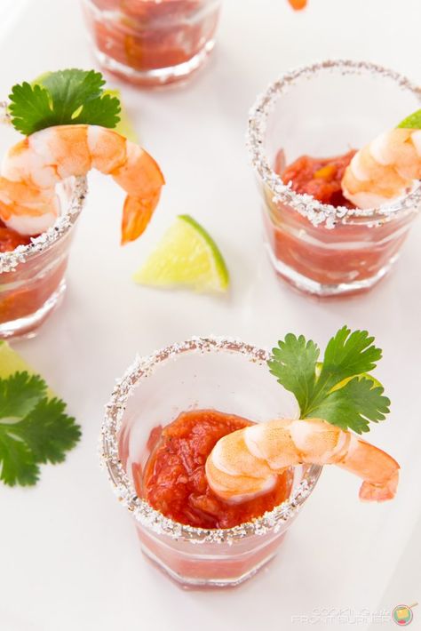 Shrimp Cocktail shooters are sure to be a hit at your next party - they disappear quick! Shrimp Cocktail Shooters, Shrimp Cocktail Cups, Easy Shrimp Cocktail, Shrimp Cocktail Appetizers, Hors Devours Appetizers, Wedding Hors D'oeuvres, Hors Devours, Shooter Recipes, Hosting A Party