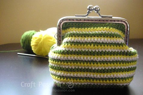 Crochet Gamaguchi Coin Purse - In Stripes • Craft Passion Coin Purse Crochet, Coin Purse Crochet Pattern, Purse Crochet Pattern, Jewelry Travel Bag, Crochet Coin Purse, Purse Crochet, Cotton Purse, Purse Crafts, Crochet Bags Purses