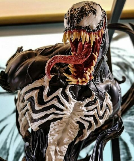 Venom Side View, Venom Portrait, Venom Toys, Carnage Statue, Venom Lethal Protector, Venom Figure, Fantasy Statue, Spiderman Black Cat, Comic Book Artwork