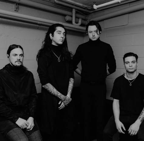 Bad Omens Photoshoot, Bad Omens Black And White, Lorna Shore Tattoo Ideas, Bad Omens Concert, Bad Omens Wallpaper, Bad Omens Band, Jolly Karlsson, Nicholas Ruffilo, Nick Folio