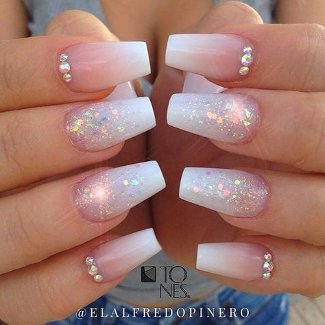 Amazing Nail Art Made Using Tones Products White Ombre Nails With Design, Ombre Acrylic Nails, Glamour Nails, Cute Acrylic Nail Designs, Polygel Nails, Pink Nail, Nail Designs Glitter, Baby Boomer, Bridal Nails