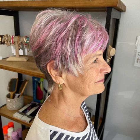 Grey Hair With Pink Highlights, Highlights Styles, Pink Hair Streaks, Pink Hair Highlights, Purple Grey Hair, Short Purple Hair, Blonde Hair With Pink Highlights, Pink Streaks, Short Hair Highlights