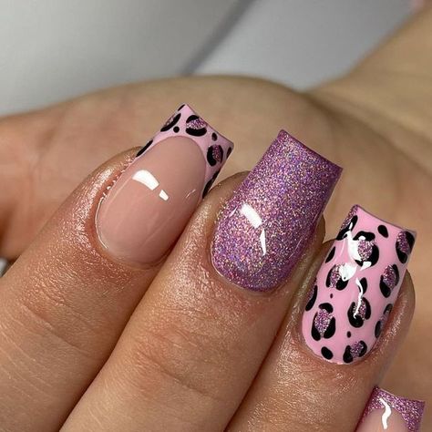 J.H. Nails & Educations on Instagram: "Another leopard print 🐆💞
AD / @jet_set_beauty_nails
•
.
.
#nails #nailsofinstagram #nailideas #glam #glamnails #nailsaddict #nailselfie #followme #longnails #nailinspo #nailart #naildesign #nailstyle #fashion #selfie #hudabeauty #nails2inspire #glitter #mattenails #leopardnails #springnails #longnails #leopard #frenchnails #glitternails #pink #pinknails" Leopard Nail Art Designs, Leopard Nail Art, Nail Picking, Nailinspo Nailart, Summer Gel Nails, Cheetah Nails, Leopard Print Nails, Nails Cute, Fashion Selfie