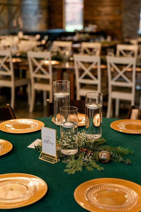 Green And Gold Christmas Party Decor, Green And Gold Gala Decor, Green And Gold Christmas Centerpieces, Company Christmas Party Table Decor, Corporate Christmas Party Decorations, Ball Themes, Green Christmas Party, Gold Table Centerpieces, Christmas Party Table Decorations