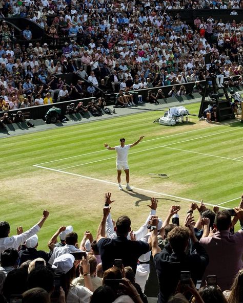 Tennis Event, Carlos Alcaraz, Tennis Fashion, Tennis Clubs, Tennis Racquet, Rafael Nadal, Roger Federer, Serena Williams, Under Pressure