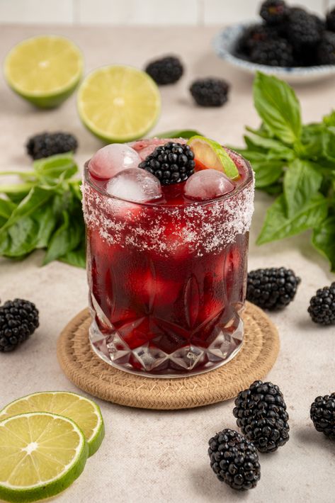 Blackberry Basil Margarita - Thyme For A Drink Blackberry Margarita Recipe, Basil Drinks, Basil Margarita, Basil Cocktail, Mint Margarita, Blackberry Margarita, Traditional Margarita, Refreshing Summer Cocktails, Watermelon Ice