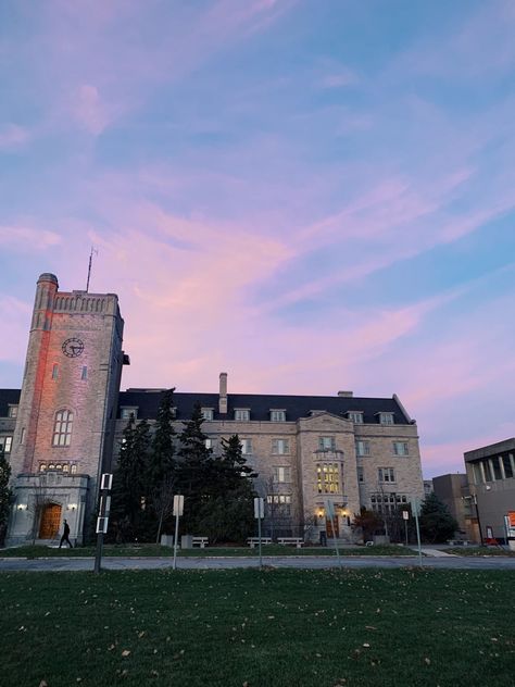 University Of Guelph Dorm, Guelph University Dorms, University Of Guelph Aesthetic, Guelph University, University Vibes, Alex Core, College Goals, Hannah Smith, Study Mood