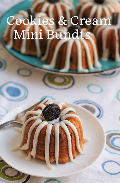 Food Lust People Love: Cookies and Cream Mini Bundts #BundtBakers Mini Bundt Cakes From Cake Mix Boxes, Mini Bundt Cake Recipes, Daycare Treats, Mini Bunt Cake, Bunt Cake Recipe, Mini Recipes, Mini Bundt Cakes Recipes, Bundt Recipes, Gourmet Sweets