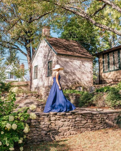 The 9 Best Things to Do in Middleburg, VA - Top Attractions and Activities Middleburg Virginia, Virginia Wineries, Virginia Is For Lovers, Couples Retreats, Top Travel Destinations, Explore Travel, Travel Inspired, Travel Instagram, Best Places To Travel