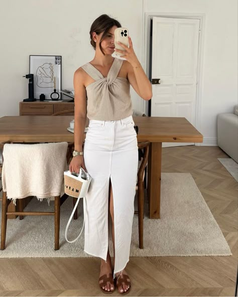 Casual Law School Outfit, Elegant Classy Dresses, Summer Outfit Ideas For Women, Italian Honeymoon, Daily Outfit Ideas, Elegant Summer Outfits, Outfit Ideas 2024, Elegant Fashion Outfits, Elevated Casual