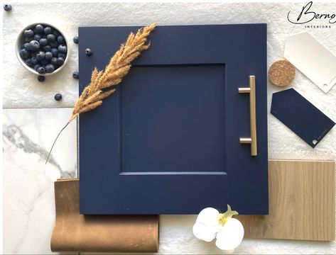 Kitchen flat lay Modern Navy Blue Kitchen, Interior Design Mood Board Navy Blue, Navy Bathroom Mood Board, Blue White Wood Kitchen, Kitchen Mood Board Colour Palettes Blue, Dark Blue And Wood Kitchen, Blue Kitchen Mood Board, Navy Blue Mood Board, Navy Moodboard