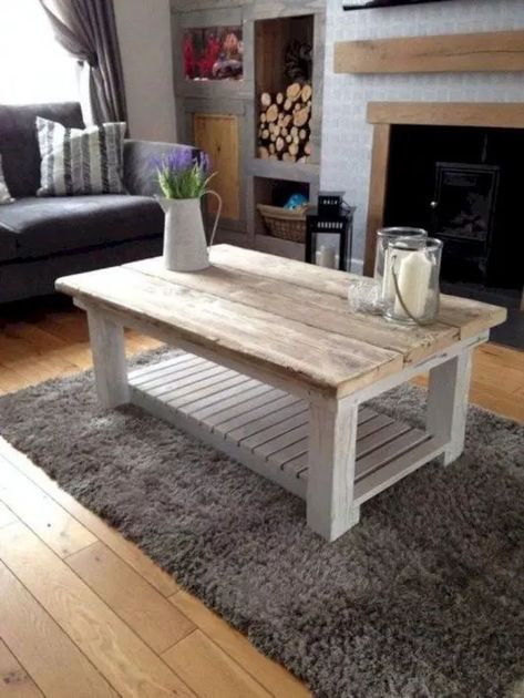 13+ DIY Coffee Table Inspirations Ideas - lmolnar Easy Diy Coffee Table, Shabby Chic Coffee Table, Reclaimed Coffee Table, Build A Coffee Table, Coffee Table Inspiration, Chic Coffee Table, Coffee Table Farmhouse, Coffee Table Styling, Table Inspiration