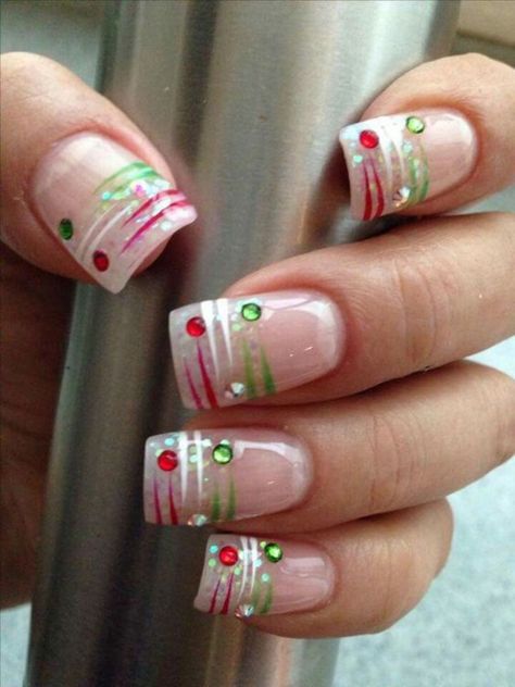 Diy Christmas Nail Designs, Christmas Nails Diy, Unghie Nail Art, Cute Christmas Nails, Christmas Nail Art Designs, Holiday Nail Art, Diy Nail Art, Winter Nail Art, Festival Nails