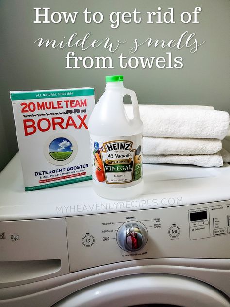 How to get rid of mildew smelling towels or clothes! That musty smell is the worst when you forget about laundry. Here's the fix using vinegar and borax. Get Rid Of Mold Smell, Stripping Towels, Smelly Laundry, Smelly Clothes, Mold Smell, Borax Cleaning, Smelly Towels, Towels Smell, Clean Washer