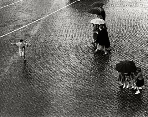 Herbert List, Rain Umbrella, Singing In The Rain, Umbrellas Parasols, Urban Architecture, Hamburg Germany, Magnum Photos, Rome Italy, Life Photography