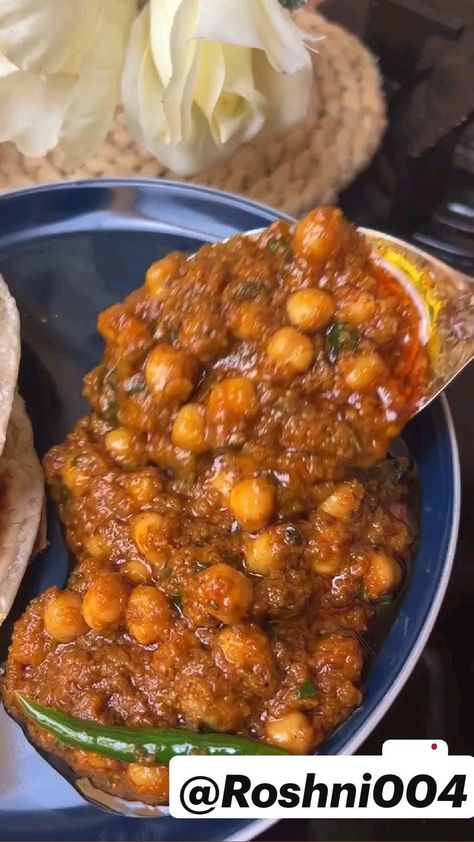 @Roshni004 in 2022 | Indian cooking recipes, Breakfast recipes indian, Vegetarian recipes Cooking Recipes Vegetarian, Masala Puri Recipe, Masala Puri, Food Recipes Vegetarian, Chole Masala, Puri Recipe, Spicy Snacks Recipes, Healthy Indian Recipes, Tandoori Masala