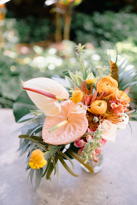 Tropical Wedding Centerpieces, Diamond Photo, Summer Wedding Flowers, Tropical Wedding Bouquets, Tropical Centerpieces, Tropical Destination Wedding, Tropical Wedding Decor, Tropical Floral Arrangements, Tropical Flower Arrangements