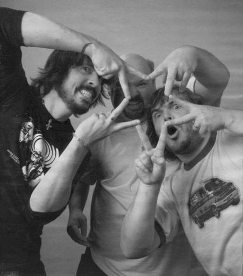 Dave Grohl & Jack Black There Goes My Hero, Foo Fighters Dave Grohl, Foo Fighters Dave, Tenacious D, Best Pictures Ever, A Night At The Opera, Eddie Vedder, Dave Grohl, I'm With The Band