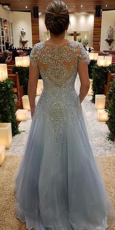 Long Mother Of The Bride Dresses You Are Sure To Love Down Hairstyles For Long Hair, Mom Dresses, Bridesmaid Hairstyles Half Up Half Down, Mother Of Bride Outfits, Mother Wedding, Wedding Dress Guide, Hairstyles For Thick Hair, Mother Wedding Dress, Bridesmaid Hair Down