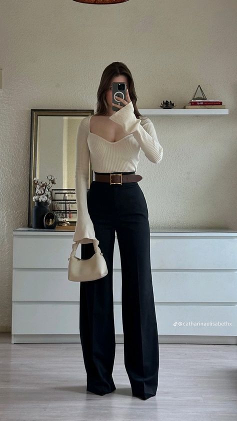 Korean Fashion Outfits, Corporate Outfits, Fashion Fail, Traje Casual, Casual Day Outfits, Quick Outfits, Classy Work Outfits, Easy Trendy Outfits, Looks Chic