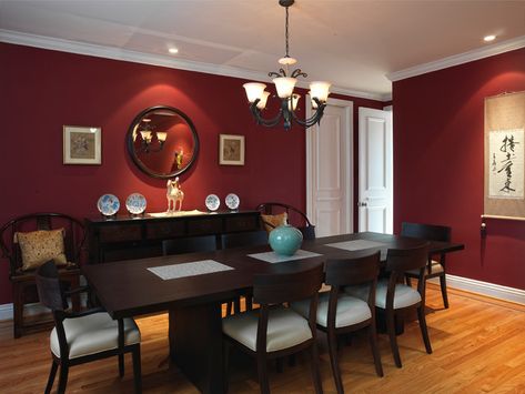 Best Dining Room Colors, Dining Room Artwork, Dining Room Wall Color, Dining Room Trends, Dining Room Colour Schemes, Red Dining Room, Dining Room Paint Colors, Room Wall Colors, Living Room Dining Room Combo