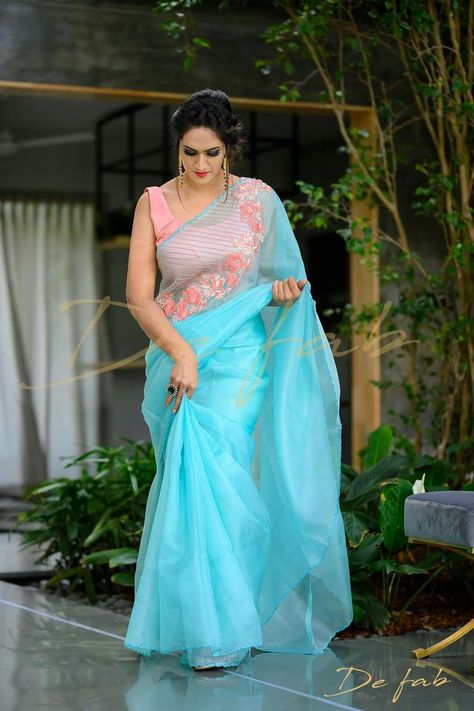 Blue Colour Combinations, Color Combinations Blue, Saree Color Combinations, Blue Color Saree, Saree Model, Draping Ideas, Stylish Saree, Indian Bridal Sarees, Saree Fashion