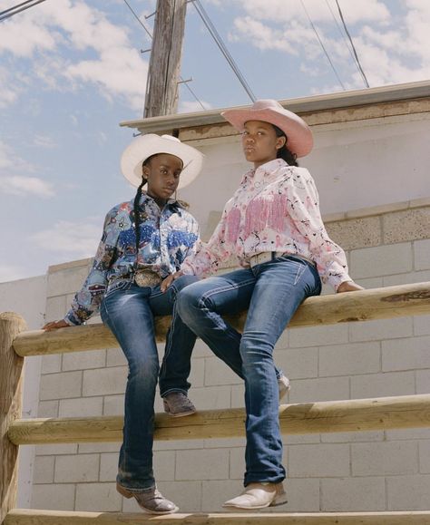 Cali Cowgirl, Black Country Girl, Hoedown Outfit, Queer Country, Black Cowgirl Outfit, Nadine Ijewere, Cowboy History, Cowboy Carter, Cowboy Chic