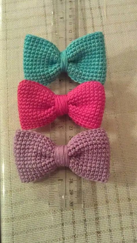 Crochet ponytail ribbon Crochet Ribbons For Hair, Diy Baby Bows Headbands, Ponytail Ribbon, Crochet Ponytail, Crochet Bow Pattern, Diy Baby Bows, Crochet Nursery Decor, Girls Hair Bows Diy, Crochet Pillow Pattern